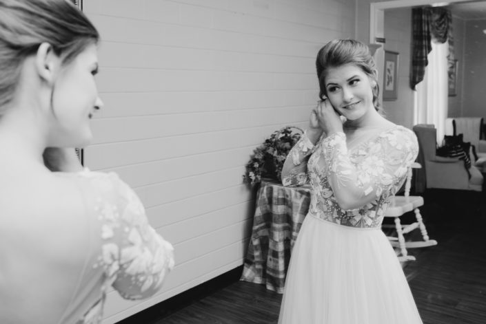 Bride getting ready in Houston