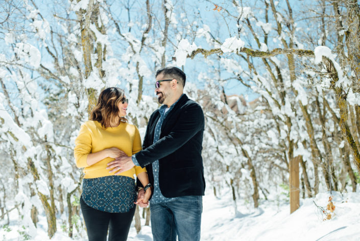 Winter Maternity Photo Session in Colorado