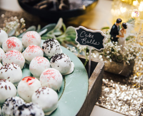 Cake balls as dessert at a Houston Wedding