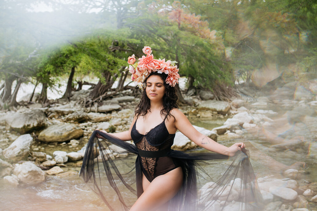 boudoir session in the Medina River